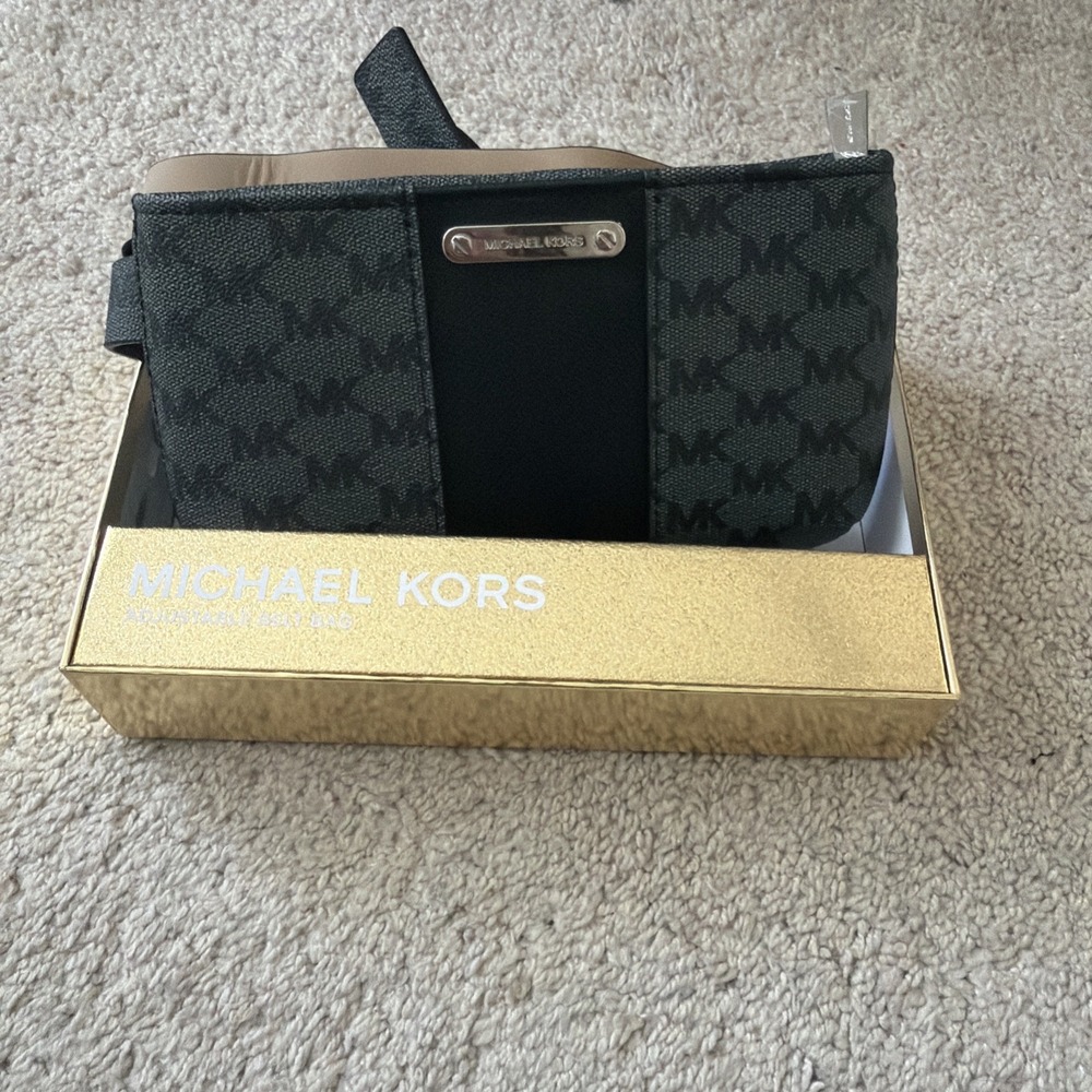 Michael Kors Logo Women's Belt Bag Black L/XL New In Box